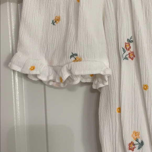 flower white crop top - Picture 3 of 3